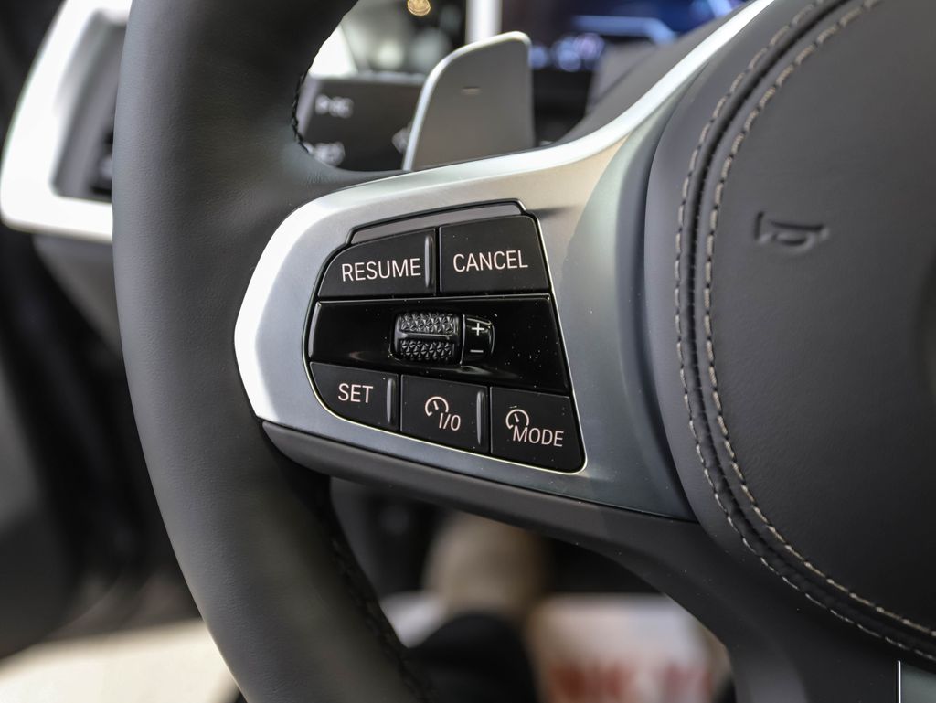 Thumbnail: 2026 BMW X5 - 12