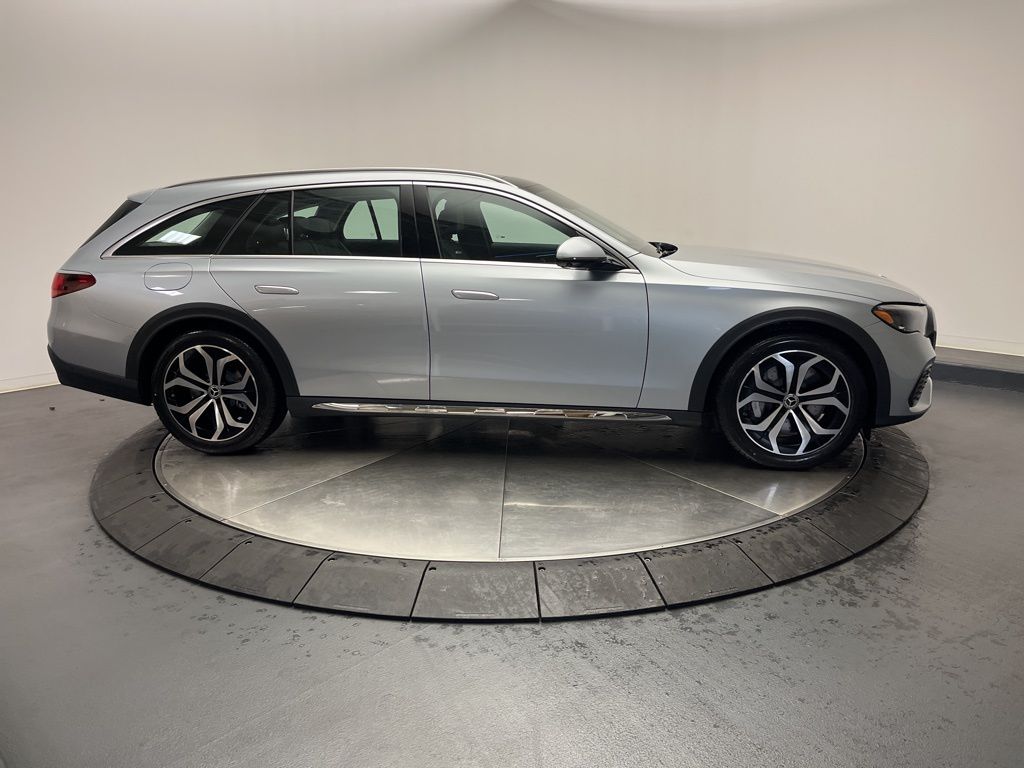 Thumbnail: 2026 Mercedes-Benz E-Class - 8