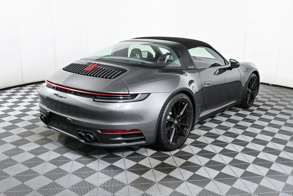 2024 Porsche 911 Targa 4 6