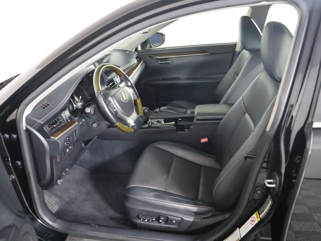 Thumbnail: 2015 Lexus ES - 20