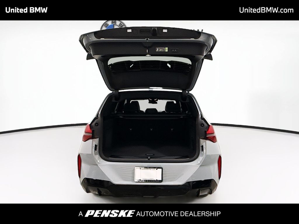 Thumbnail: 2026 BMW X3 - 14