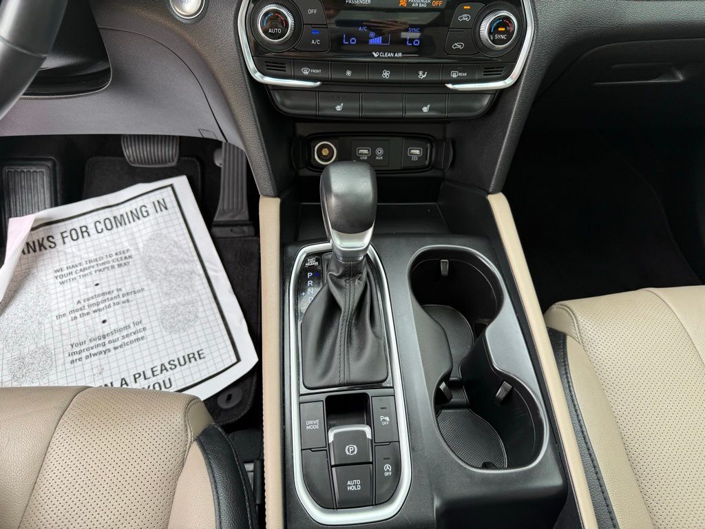 Thumbnail: 2019 Hyundai Santa Fe - 19