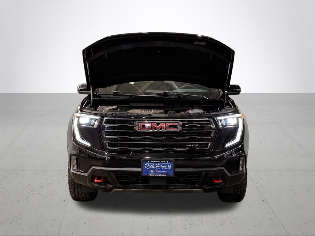 2024 GMC Acadia AT4