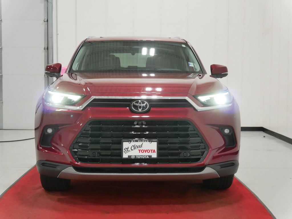 Used 2024 Toyota Grand Highlander Platinum with VIN 5TDAAAB53RS016851 for sale in Waite Park, Minnesota