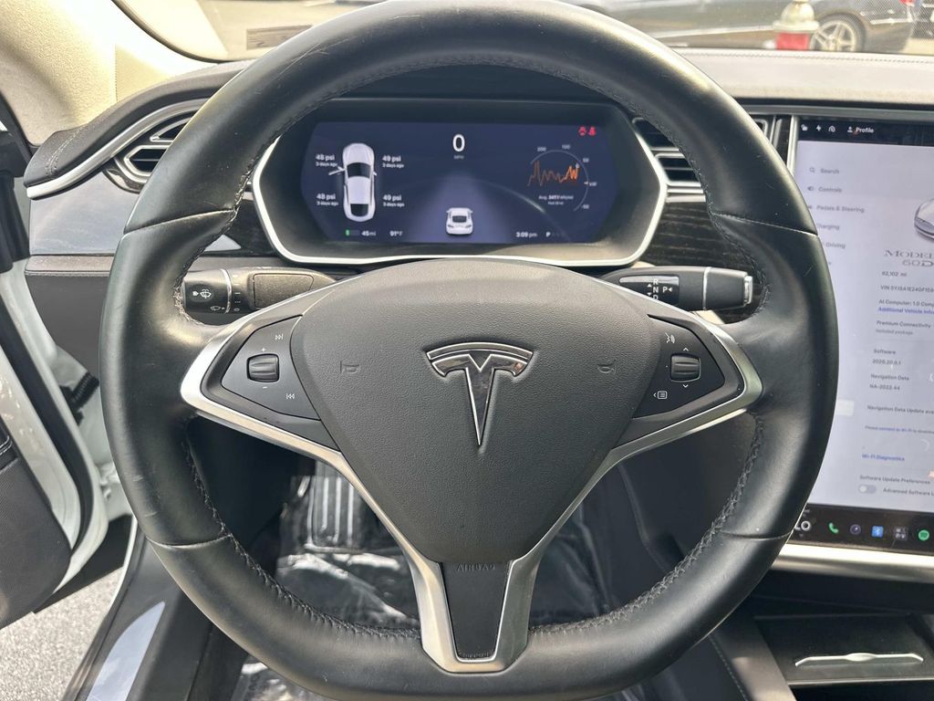 Thumbnail: 2016 Tesla Model S - 24