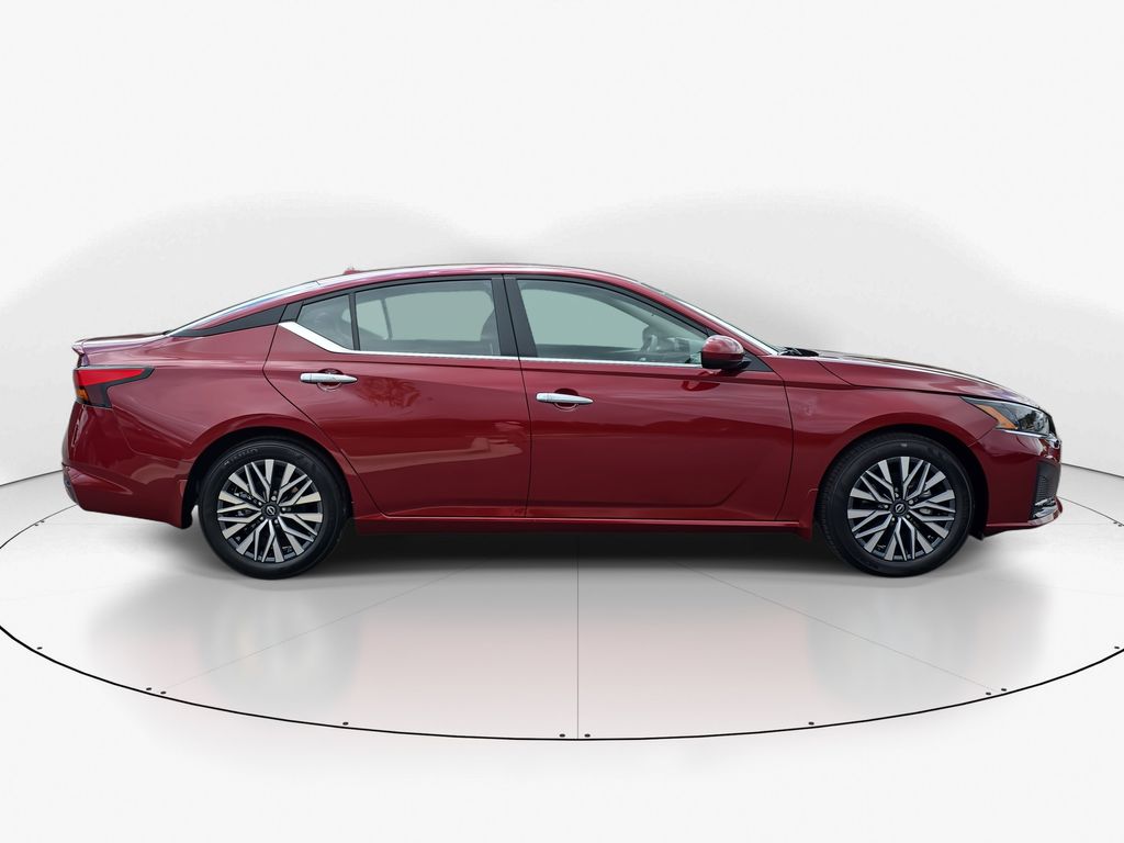 2025 Scarlet Ember Nissan Altima 2.5 SV FWD Sedan