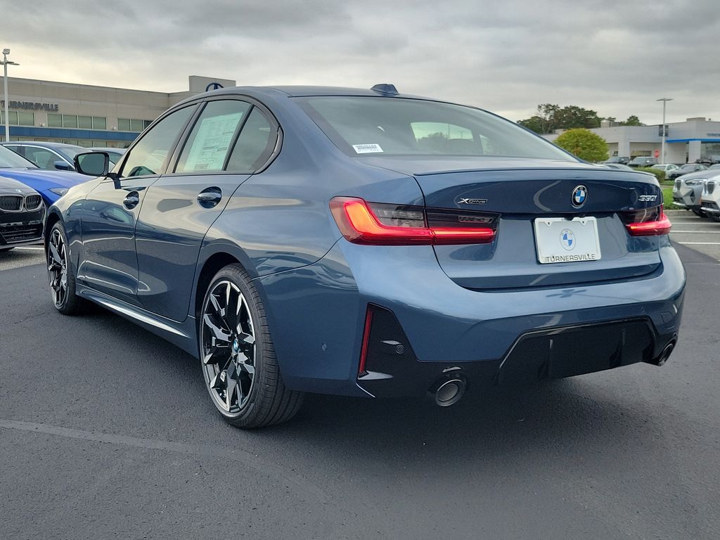 2025 BMW 3 Series 330i xDrive 3