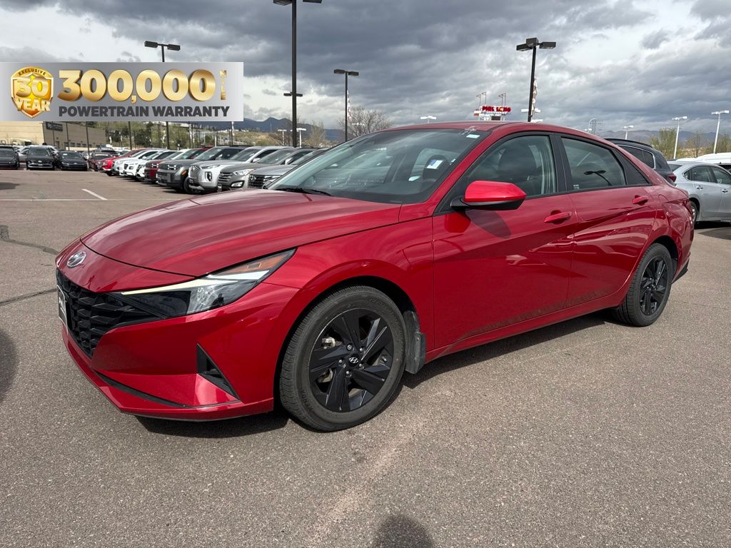 2022 Hyundai Elantra SEL FWD