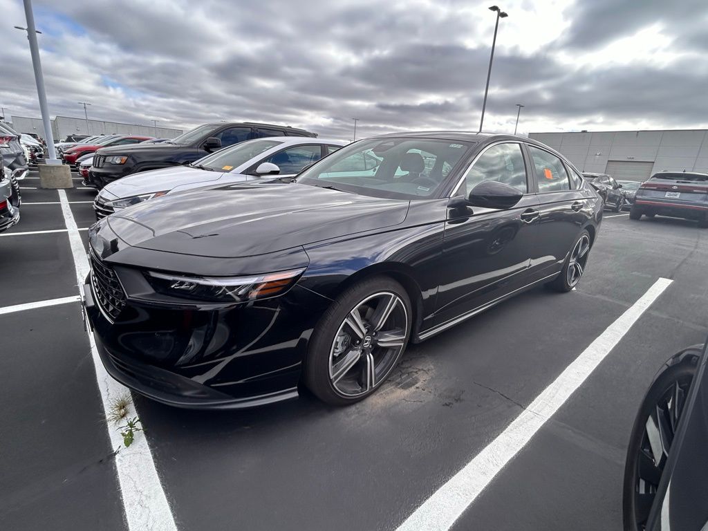 2024 Honda Accord Hybrid Sport 2