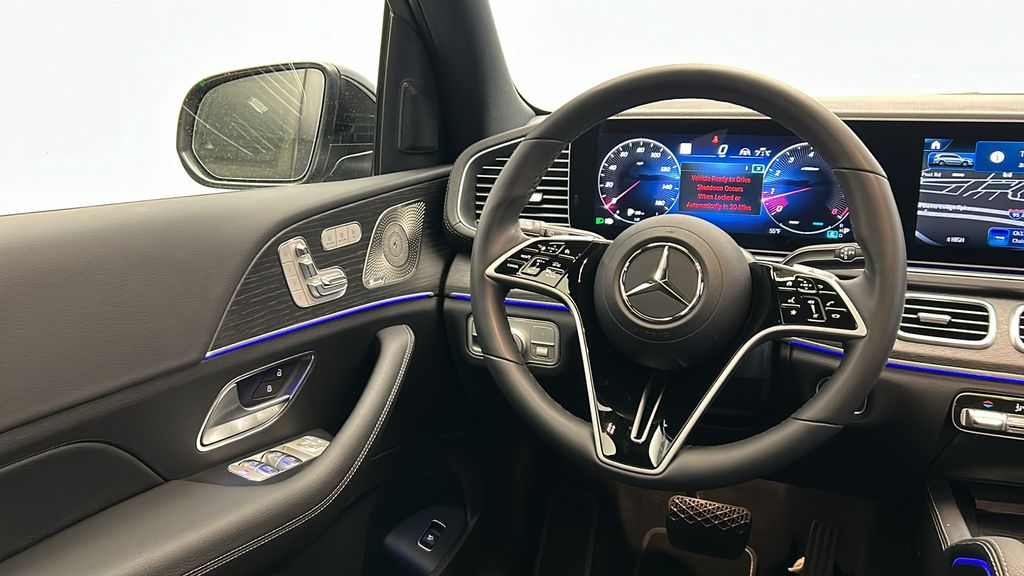 2025 Mercedes-Benz GLS 450 4MATIC 24