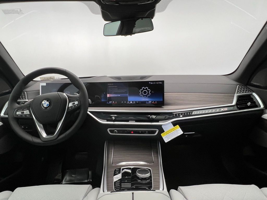 Thumbnail: 2026 BMW X5 - 10