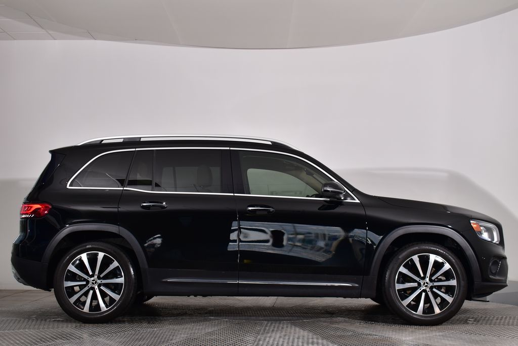 Thumbnail: 2021 Mercedes-Benz GLB - 6