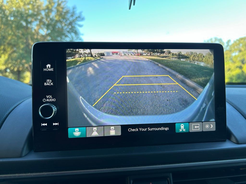 Thumbnail: 2025 Honda Pilot - 25