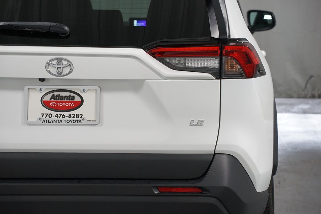 Thumbnail: 2024 Toyota RAV4 - 10