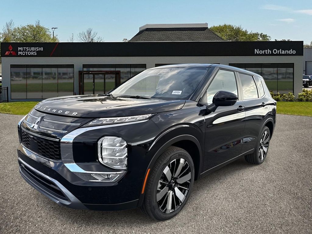 2026 Mitsubishi Outlander SE