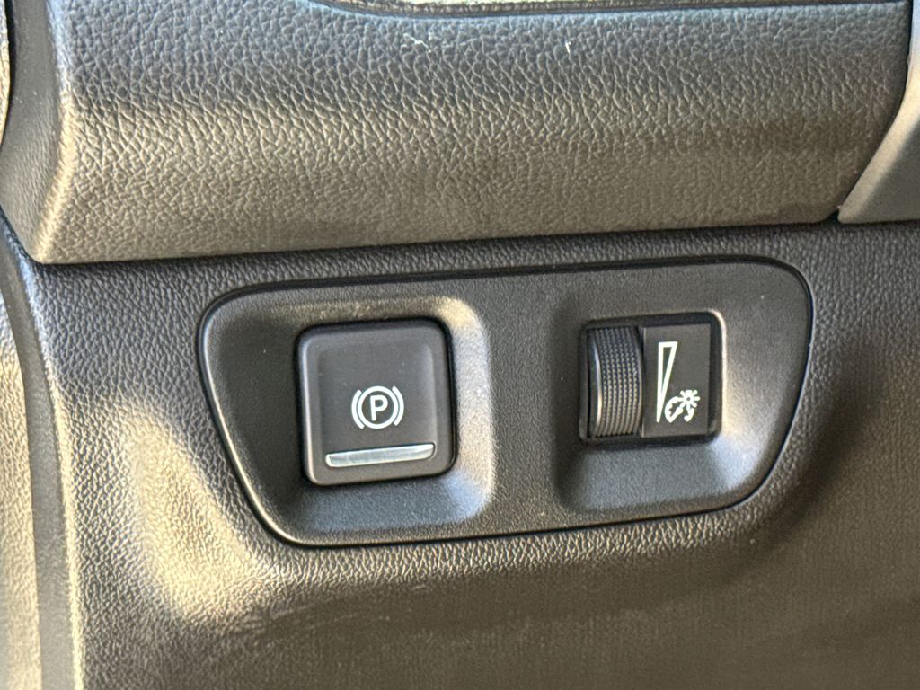 Used 2023 GMC Acadia SUV