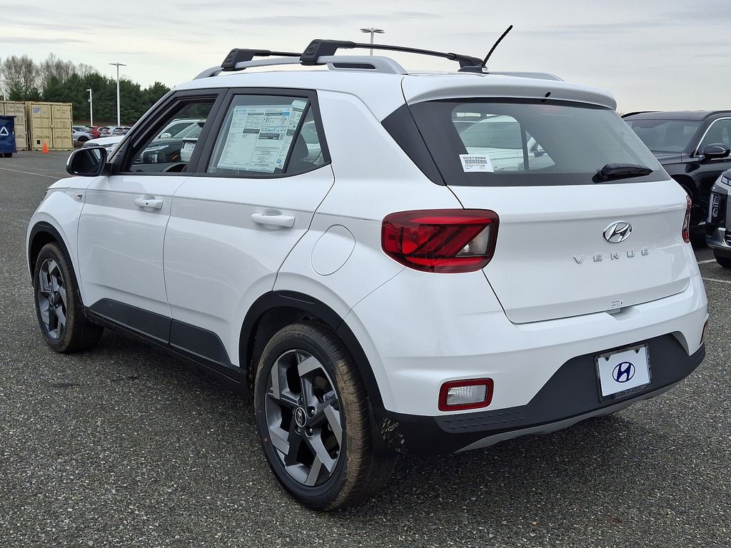 2025 Hyundai Venue SEL 4