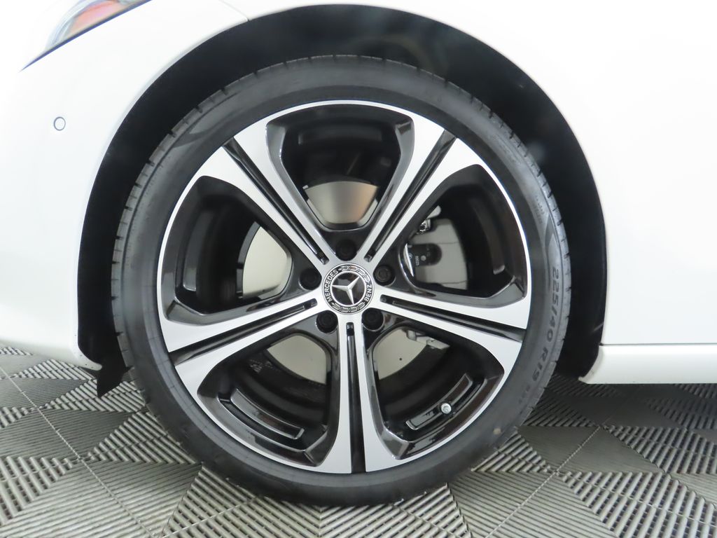 Thumbnail: 2025 Mercedes-Benz C-Class - 31