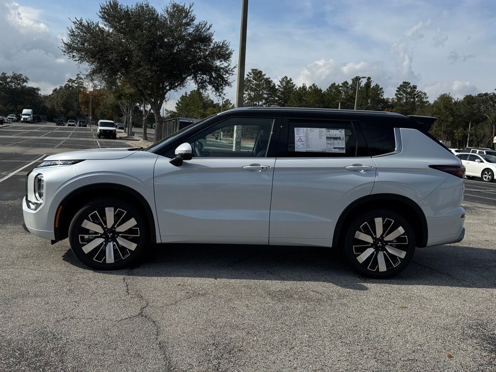 New 2026 Mitsubishi Outlander SUV