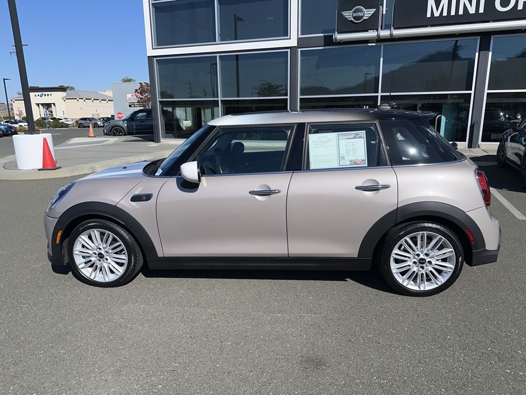 Thumbnail: 2023 MINI Cooper - 2