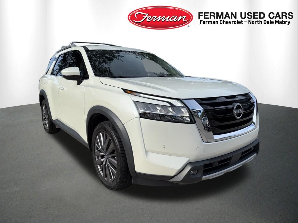 2023 Nissan Pathfinder SL FWD