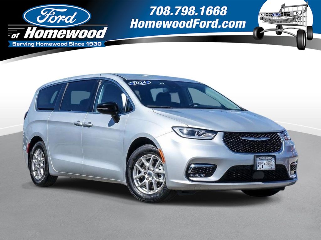 2024 Chrysler Pacifica Touring L FWD