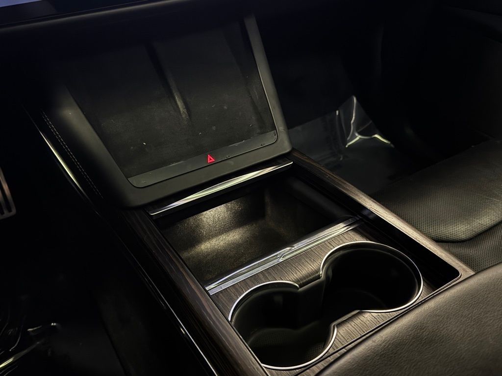 2022 Tesla Model X photo 6