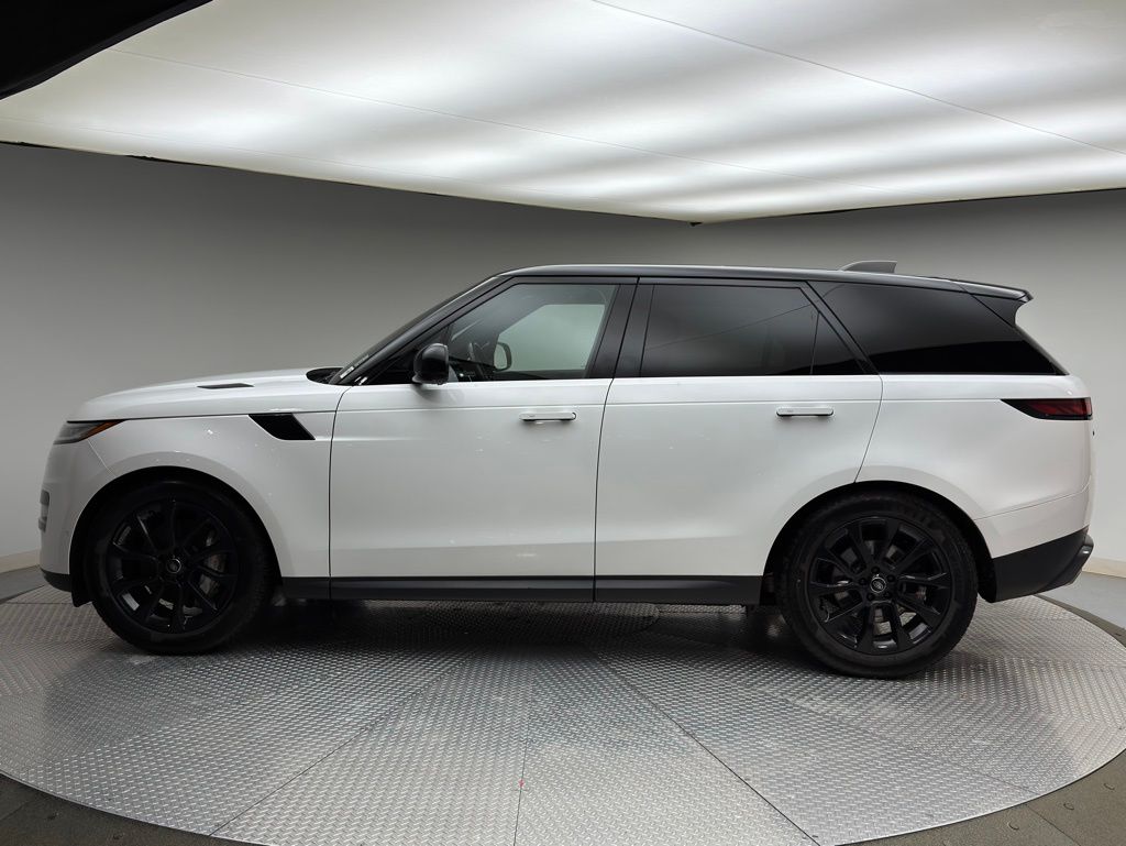 Thumbnail: 2023 Land Rover Range Rover Sport - 2
