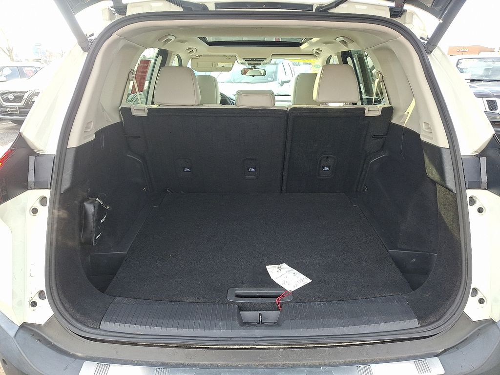 Thumbnail: 2022 Nissan Rogue - 30