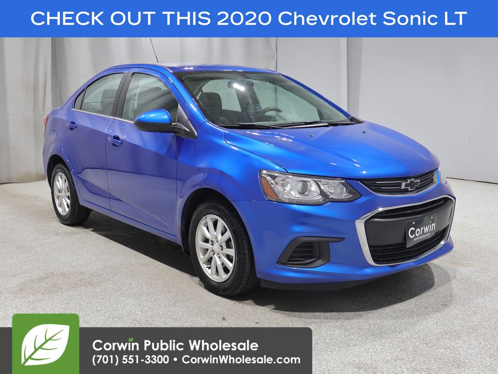 2020 Chevrolet Sonic LT Sedan FWD