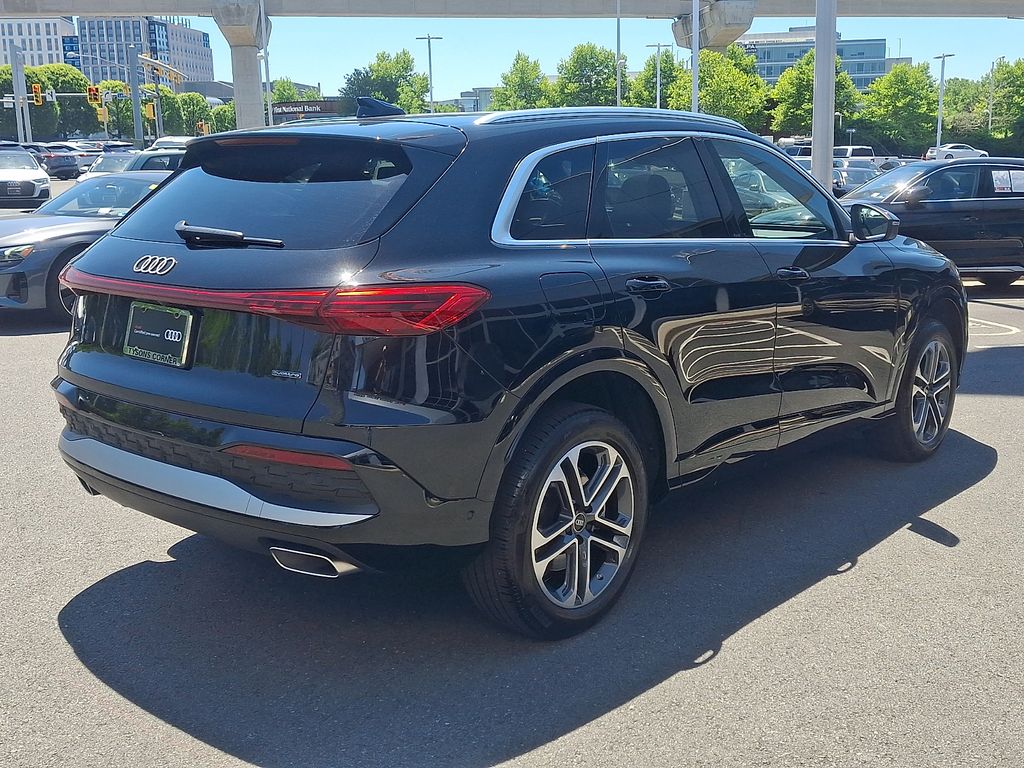 Thumbnail: 2025 Audi Q5 - 4