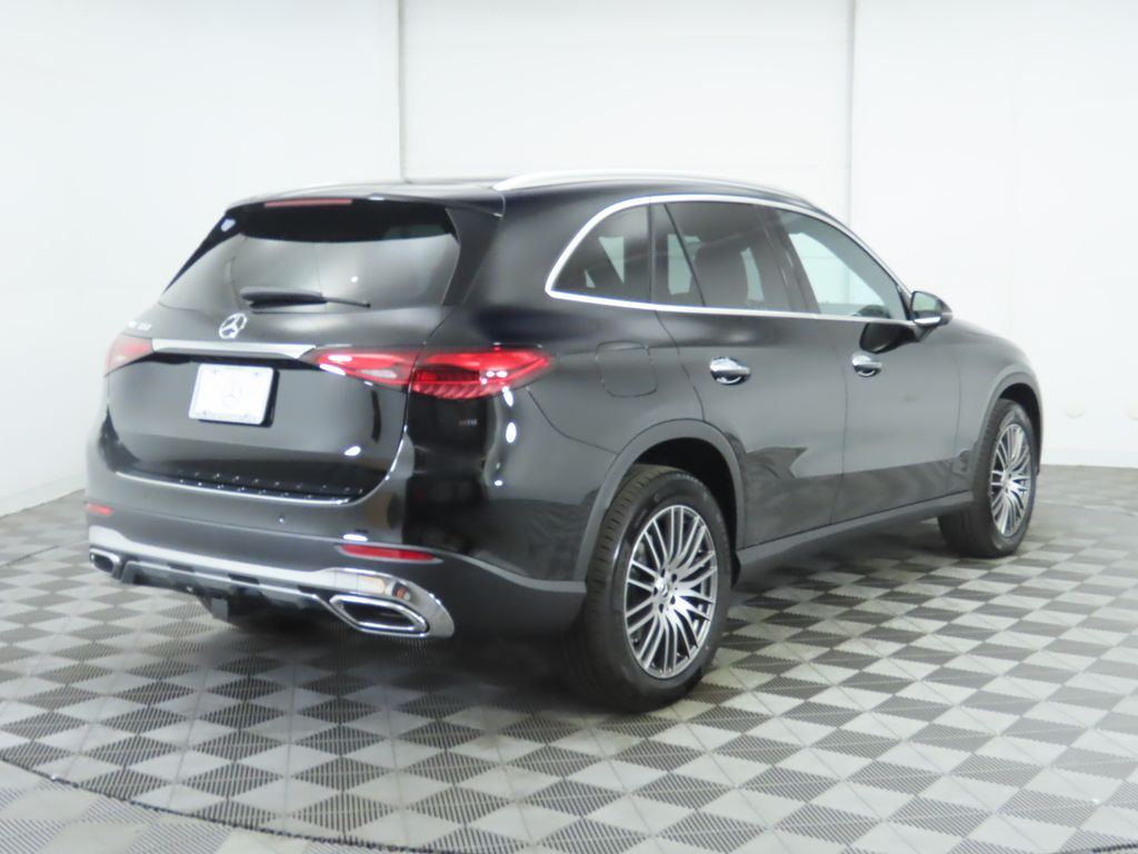 Thumbnail: 2026 Mercedes-Benz GLC - 5