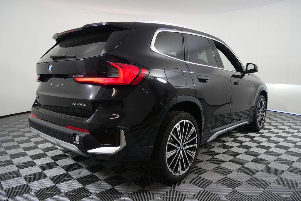 Thumbnail: 2025 BMW X1 - 3