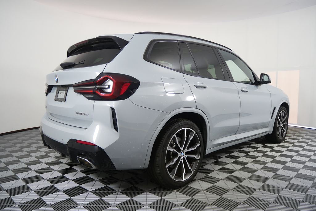 Thumbnail: 2022 BMW X3 - 3