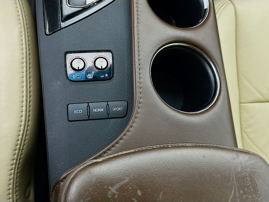 Thumbnail: 2015 Toyota Avalon - 20