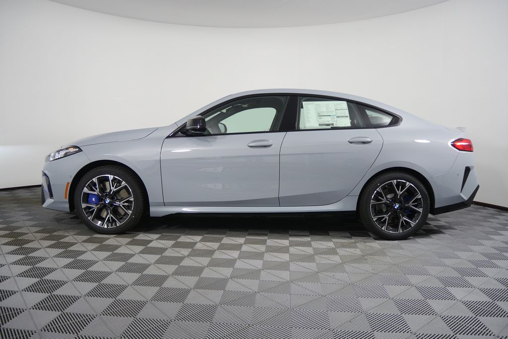 Thumbnail: 2026 BMW 2 Series - 6