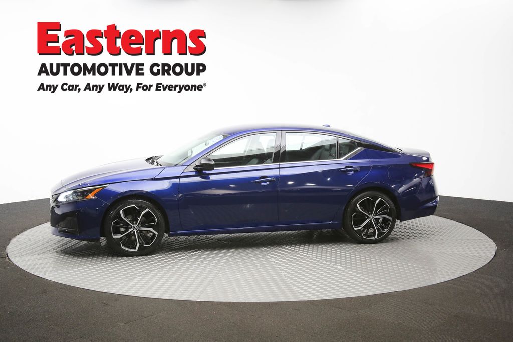 Used 2024 Blue Nissan 2.5 SR image 57