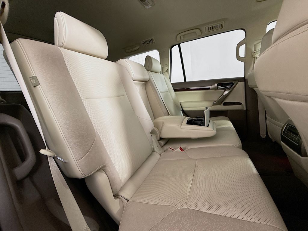 Thumbnail: 2014 Lexus GX - 28