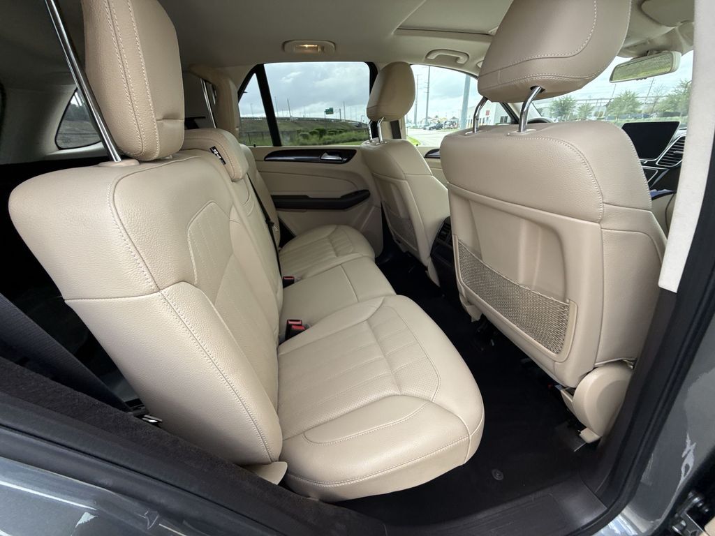 Thumbnail: 2018 Mercedes-Benz GLE - 17