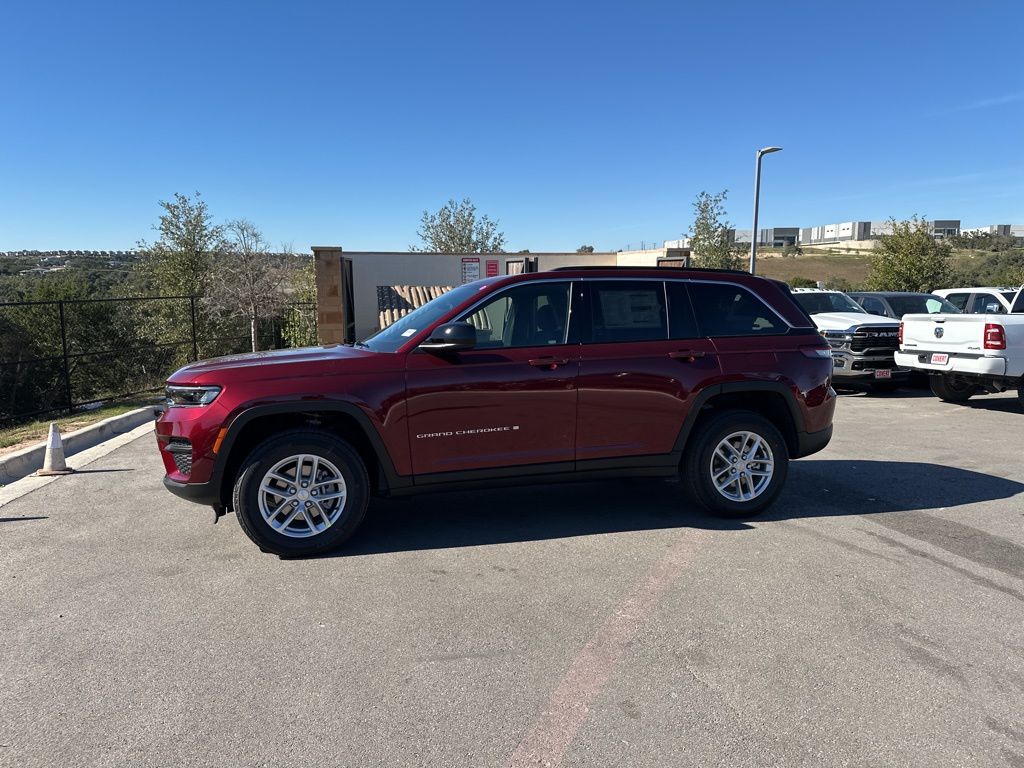 New Car 2025 Jeep Grand Cherokee  Laredo X For Sale Under $40,000 In Austin, Texas
