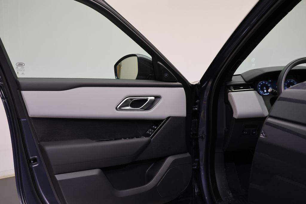 Thumbnail: 2026 Land Rover Range Rover Velar - 28