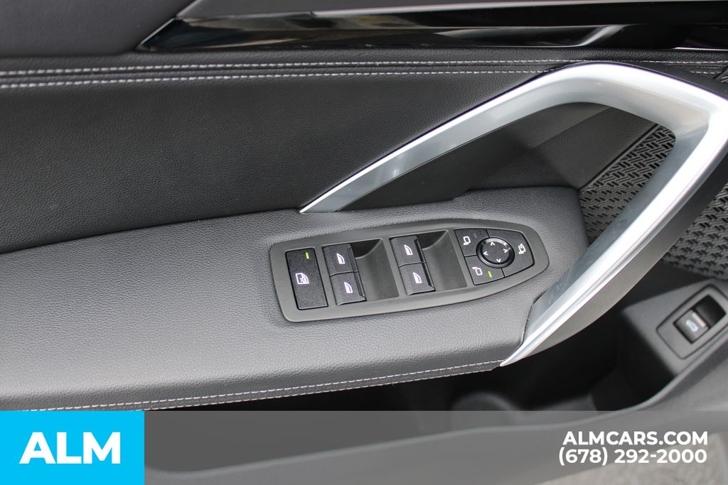 Used 2023 White BMW xDrive28i image 12