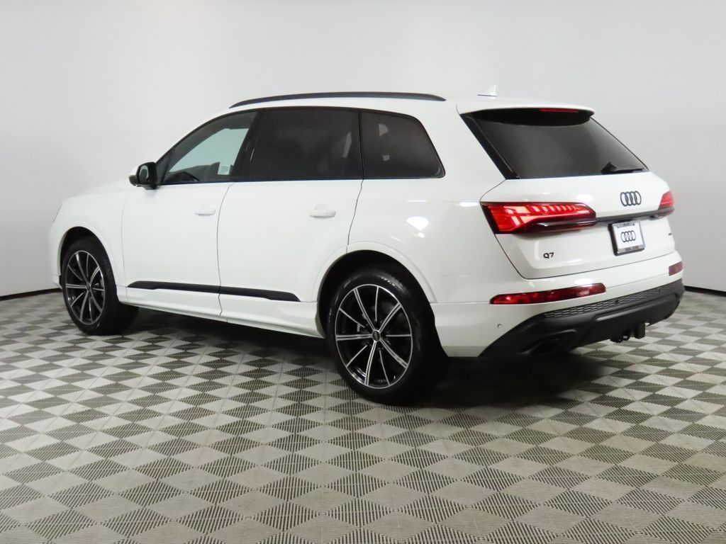 Thumbnail: 2026 Audi Q7 - 3
