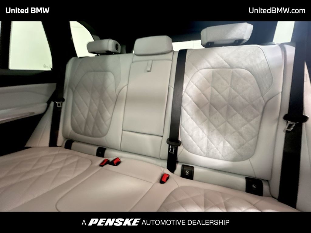 2026 BMW X5 sDrive40i 21