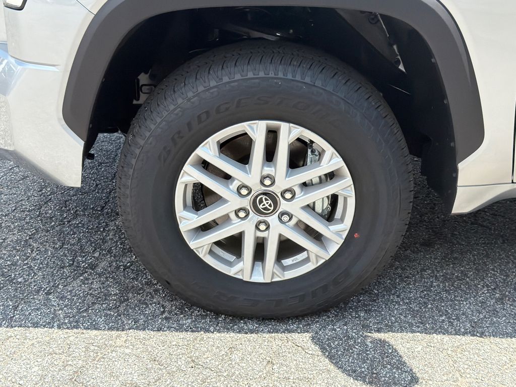 2026 Toyota Tundra SR5 - Photo 11