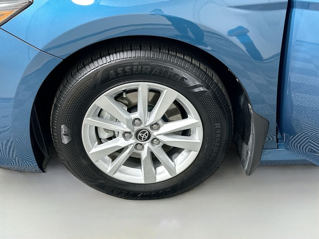 Thumbnail: 2026 Toyota Camry - 31