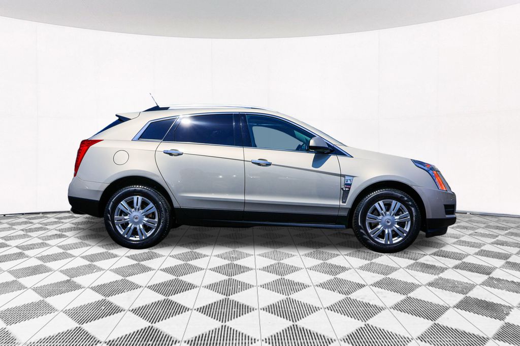 2010 Cadillac SRX Luxury 8