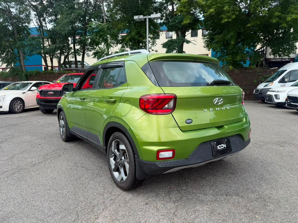 Used 2023 Hyundai Venue SUV