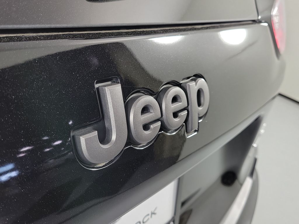 2022 Jeep Cherokee Trailhawk Black at Classic Elite Chevrolet Sugar Land