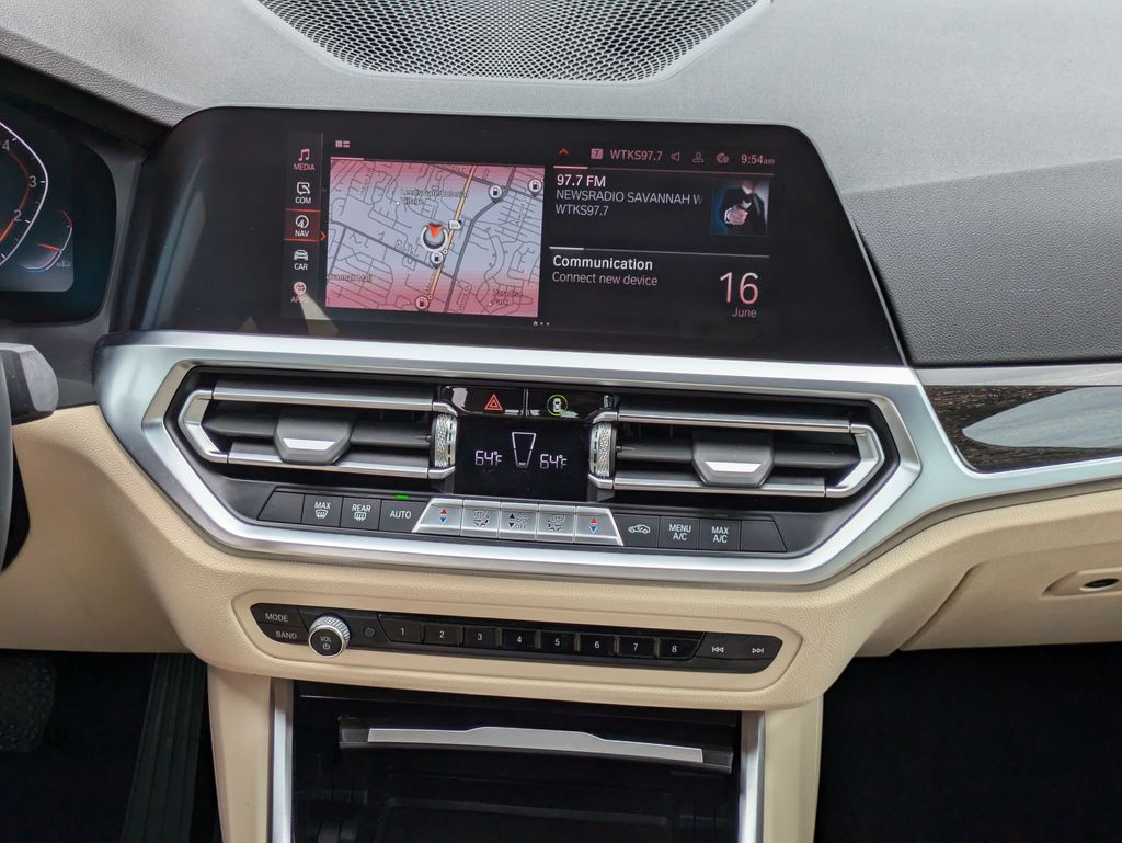 2022 BMW 330i 